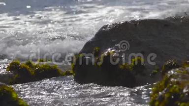 阴天，智利海岸的潮汐舞，阿尔加罗博，慢动作